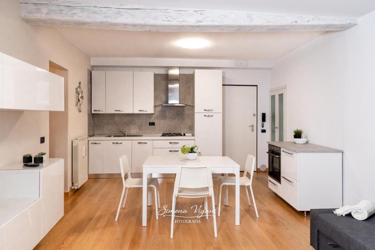 Feel At Home - Nel Cuore Di Lovere Exterior photo